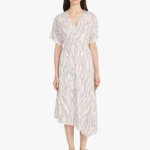 Maggy London Women’s V-neck Dolman Sleeve Asymmetrical handkerchief dress- midi